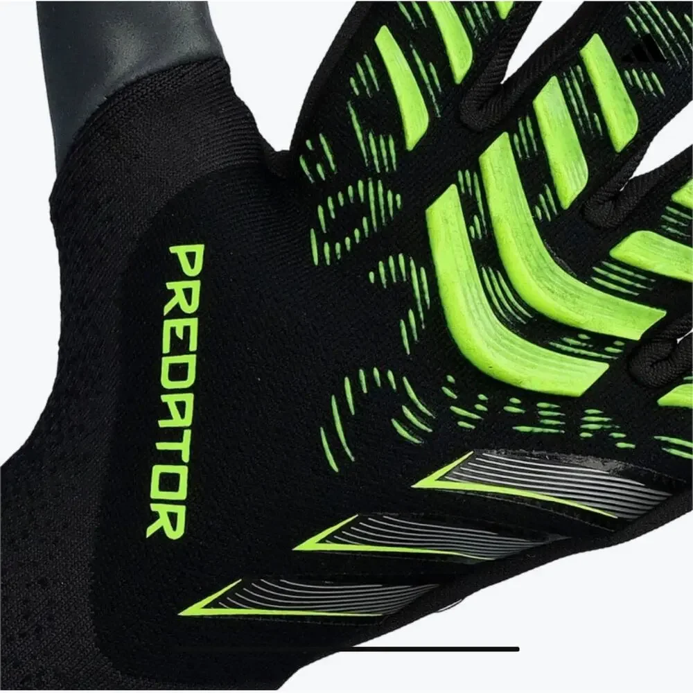 Adidas Predator Pro Goalkeeper Goalie Gloves Black/Green (Style Code JJ3531) Sz7
